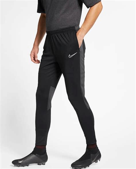 zwarte nike trainingsbroek heren|Nike Trainingsbroeken voor heren online kopen .